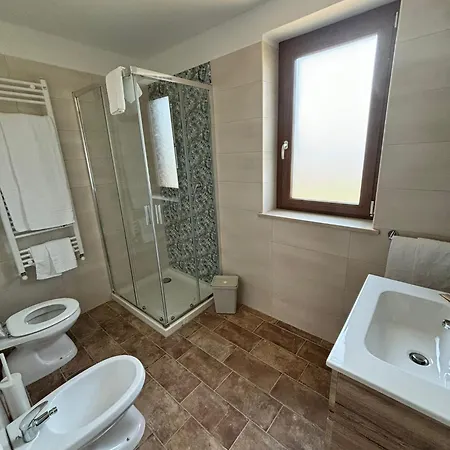 La Rovazzola Bed & Breakfast Sonnino